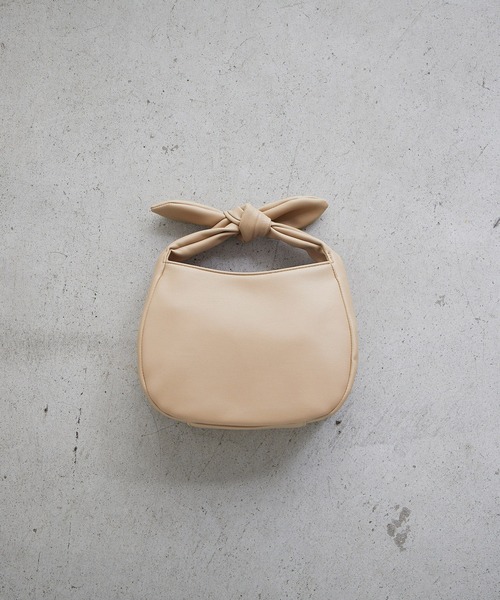 EFOLE（エフォル）の「ラウンド リボン ミニバッグ（ハンドバッグ・レディース・ブラック/ベージュ・FREE）」の12枚目の写真