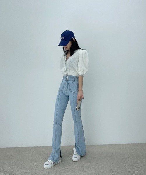 Jewelobe（ジュエローブ）の「配色ヘムパフスリーブニットカーディガン（カーディガン/ボレロ・レディース・オフホワイト/ブラック/ブラウン・FREE）」の18枚目の写真