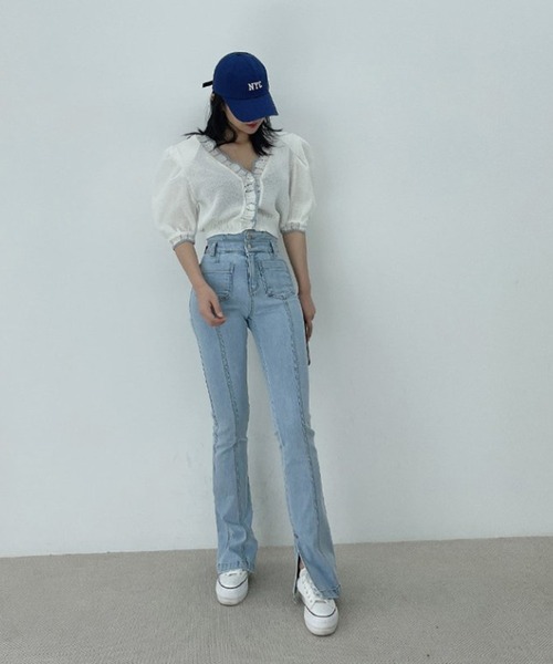 Jewelobe（ジュエローブ）の「配色ヘムパフスリーブニットカーディガン（カーディガン/ボレロ・レディース・オフホワイト/ブラック/ブラウン・FREE）」の21枚目の写真