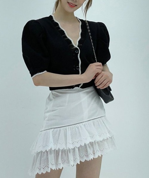 Jewelobe（ジュエローブ）の「配色ヘムパフスリーブニットカーディガン（カーディガン/ボレロ・レディース・オフホワイト/ブラック/ブラウン・FREE）」の12枚目の写真