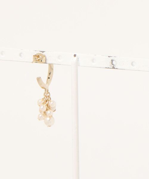 flower（フラワー）の「パールレンジピアス（ピアス（片耳用）・レディース・ゴールド・FREE）」の4枚目の写真