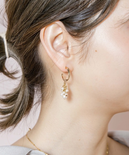 flower（フラワー）の「パールレンジピアス（ピアス（片耳用）・レディース・ゴールド・FREE）」の3枚目の写真