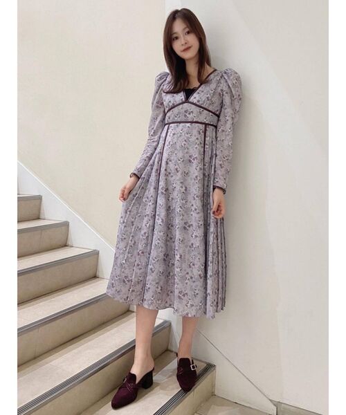 EATME（イートミー）の「フラワープリントVネックワンピース（ワンピース・レディース・ブラック/ピンク/ワイン・SMALL/MEDIUM）」の12枚目の写真