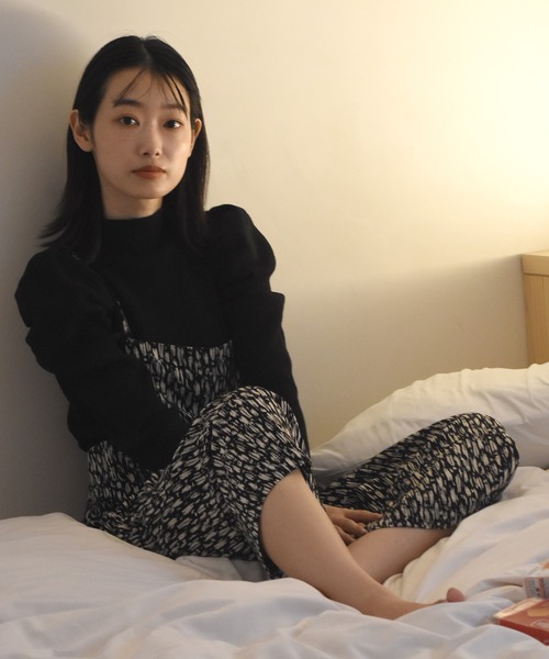 Alley by w closet（アリーバイダブルクローゼット）の「【Alley】アニマル風柄ロンパース（サロペット/オーバーオール・レディース・カーキ/ベージュ/ブラック・FREE）」の2枚目の写真