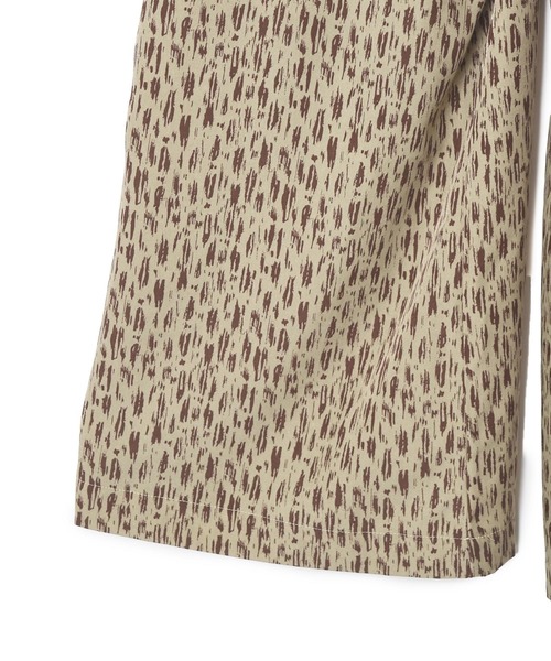 Alley by w closet（アリーバイダブルクローゼット）の「【Alley】アニマル風柄ロンパース（サロペット/オーバーオール・レディース・カーキ/ベージュ/ブラック・FREE）」の8枚目の写真