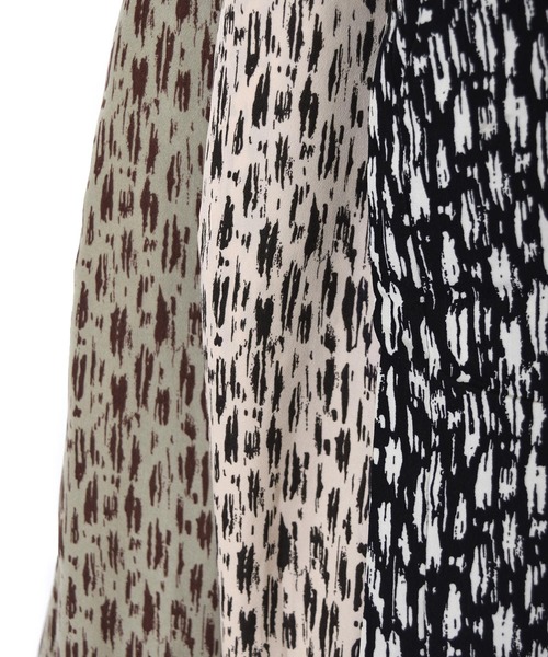 Alley by w closet（アリーバイダブルクローゼット）の「【Alley】アニマル風柄ロンパース（サロペット/オーバーオール・レディース・カーキ/ベージュ/ブラック・FREE）」の10枚目の写真