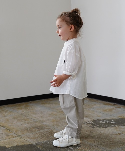 quoti use fith(クゥオティ ユース フィス)の「ハイカウントコットン 長袖ルーズシャツ(シャツ/ブラウス・キッズ・ホワイト/ネイビー/ベージュ・80/90/100/130/110/120)」の9枚目の写真