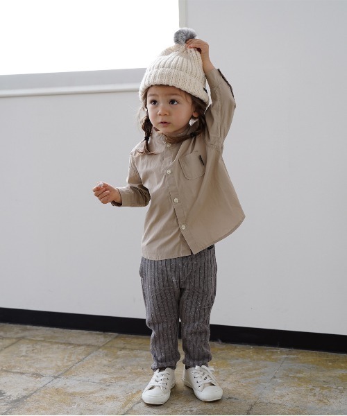 quoti use fith(クゥオティ ユース フィス)の「ハイカウントコットン 長袖ルーズシャツ(シャツ/ブラウス・キッズ・ホワイト/ネイビー/ベージュ・80/90/100/130/110/120)」の11枚目の写真