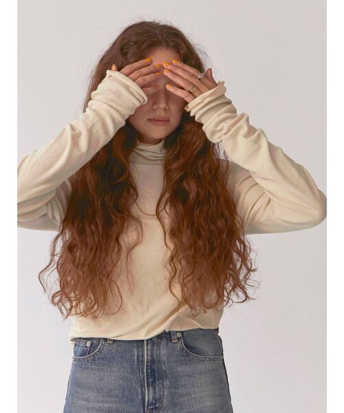 Ungrid（アングリッド）の「ハイネックロングスリーブTee（Tシャツ/カットソー・レディース・ブラック/アイボリー/ボルドー・FREE）」の6枚目の写真