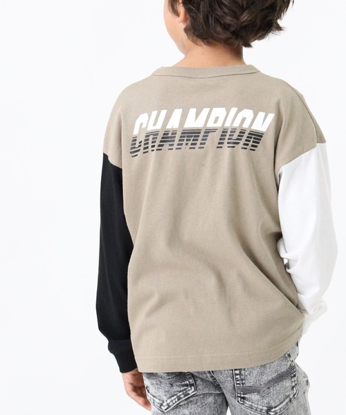Champion(チャンピオン)の「【Champion】バックプリントロンT(Tシャツ/カットソー・キッズ・ブラック/ブルー/ベージュ/グリーン・105/140/130/120)」の2枚目の写真