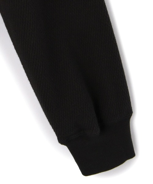 schott（ショット）の「Schott/ショット/LS OLD GRAPHIC CREWYNECK T-SHIRT/オールド グラフィック ヘンリーネック（Tシャツ/カットソー・メンズ・ホワイト/ブラック・LARGE/X-LARGE/XX-LARGE/MEDIUM）」の5枚目の写真