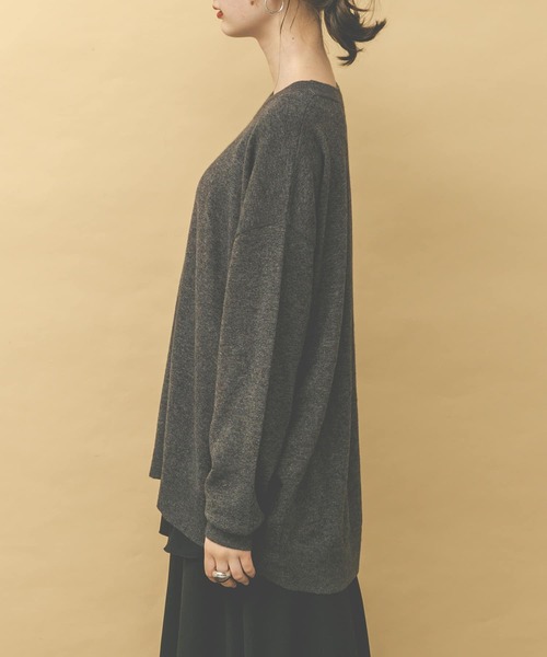 UR Lab.(アーバンリサーチラボ)の「アンゴラ混ワイドプルオーバー(ニット/セーター・レディース・チャコールグレー/レッド/モカ・FREE)」の17枚目の写真