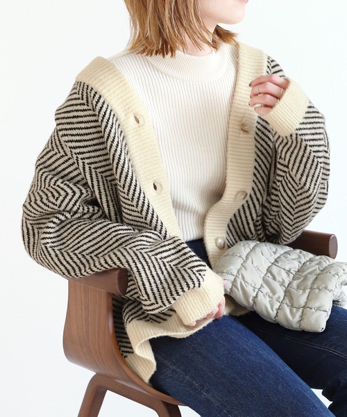 reca（レカ）の「ヘリンボーンニットカーディガン（カーディガン/ボレロ・レディース・ライトグレー/ブラック・FREE）」の2枚目の写真