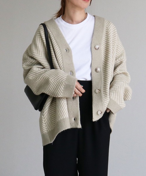reca（レカ）の「ヘリンボーンニットカーディガン（カーディガン/ボレロ・レディース・ライトグレー/ブラック・FREE）」の3枚目の写真