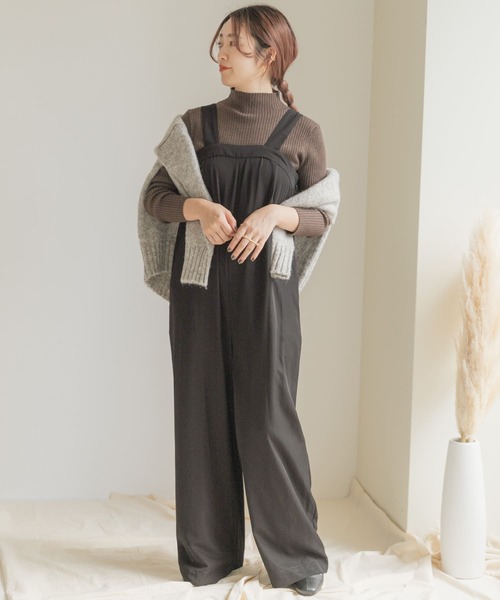 ITEMS URBANRESEARCH（アイテムズ アーバンリサーチ）の「ワイドパンツオールインワン（つなぎ/オールインワン・レディース・グリーン/ダークブラウン/ブラック・FREE）」の15枚目の写真