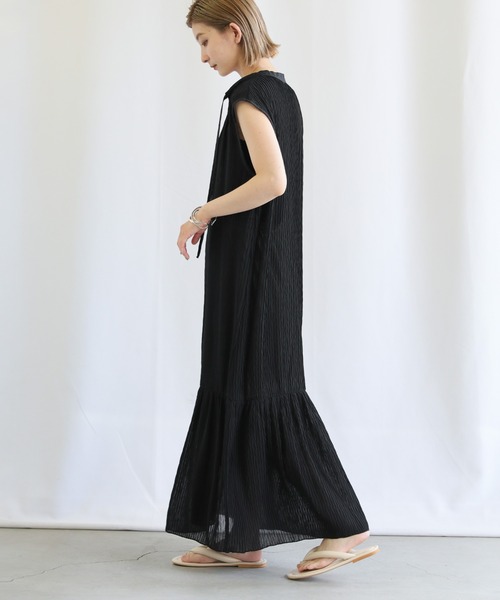 select MOCA(セレクトモカ)の「フェイクレザーフラットトングサンダル(サンダル・レディース・ブラック/アイボリー・SMALL/MEDIUM/LARGE)」の3枚目の写真