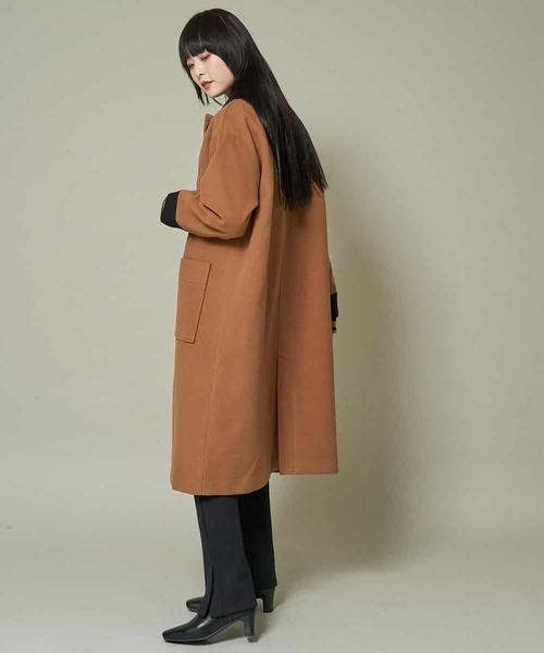 A de a.v.v(アードアー・ヴェ・ヴェ)の「フェイクウール配色ロングコート(ダウンジャケット/コート・レディース・ベージュ/ライトブラウン・36/38)」の10枚目の写真