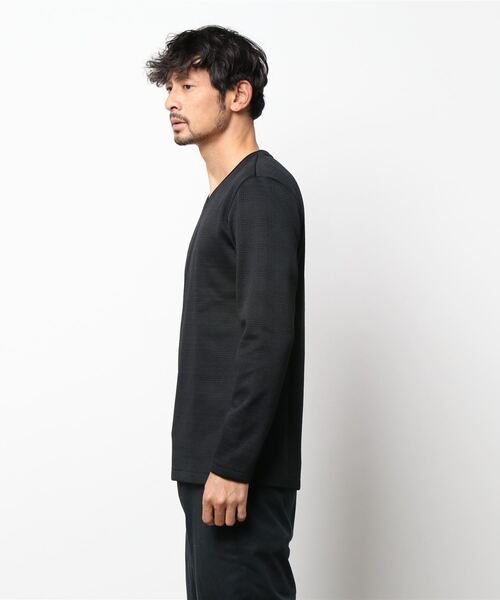HIDEAWAYS NICOLE（ハイダウェイニコル）の「裏起毛ブリスターグレンチェックジャカード長袖Vネック（Tシャツ/カットソー・メンズ・グレー系その他/ネイビー/オフホワイト/ブラック/ホワイト×ブラック・X-LARGE/LARGE/MEDIUM）」の7枚目の写真