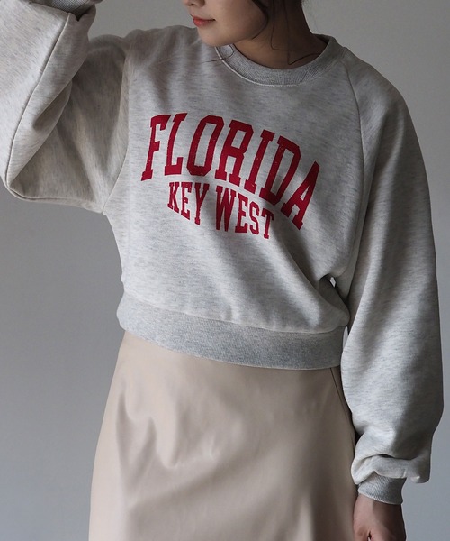 Riberry(リベリー)の「FLORIDAラグランショートスウェット(スウェット・レディース・スミクロ/ベージュ系その他/オートミール/ネイビー・FREE)」の16枚目の写真