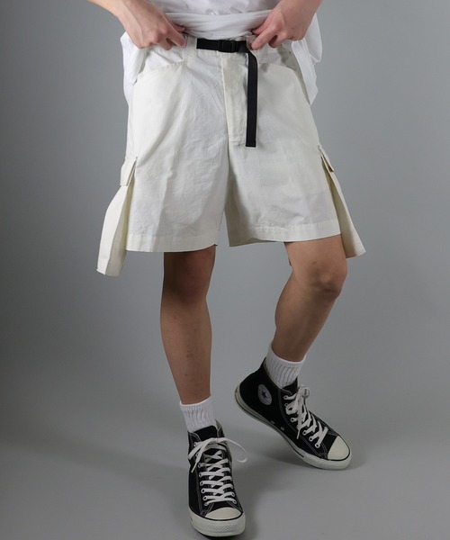 NUMBER (N)INE(ナンバーナイン)の「RIPSTOP CARGO SHORTS / マイクロリップストップ アウトカーゴポケット ショートパンツ(カーゴパンツ・メンズ・ブラック/オフホワイト/オリーブ・2/4/3)」の1枚目の写真