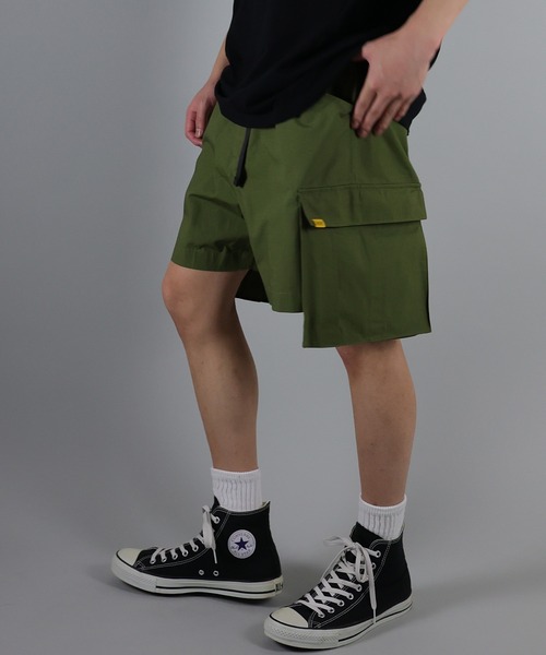 NUMBER (N)INE(ナンバーナイン)の「RIPSTOP CARGO SHORTS / マイクロリップストップ アウトカーゴポケット ショートパンツ(カーゴパンツ・メンズ・ブラック/オフホワイト/オリーブ・2/4/3)」の3枚目の写真