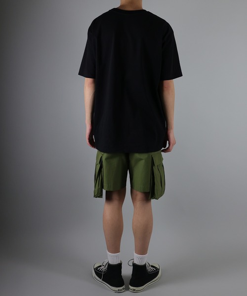 NUMBER (N)INE(ナンバーナイン)の「RIPSTOP CARGO SHORTS / マイクロリップストップ アウトカーゴポケット ショートパンツ(カーゴパンツ・メンズ・ブラック/オフホワイト/オリーブ・2/4/3)」の7枚目の写真