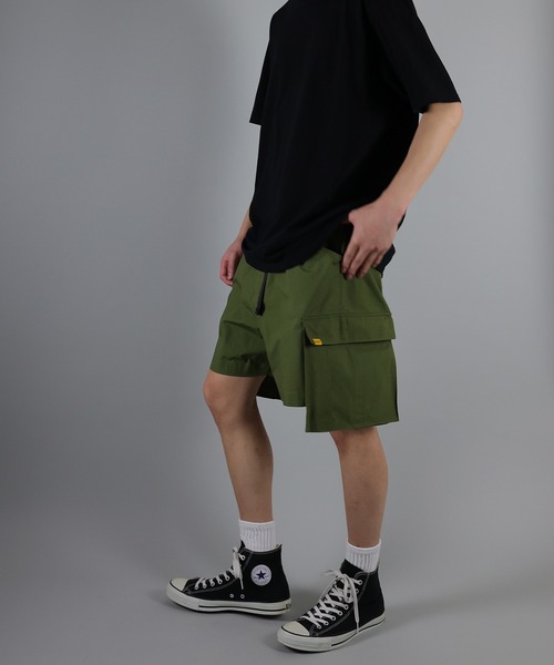 NUMBER (N)INE(ナンバーナイン)の「RIPSTOP CARGO SHORTS / マイクロリップストップ アウトカーゴポケット ショートパンツ(カーゴパンツ・メンズ・ブラック/オフホワイト/オリーブ・2/4/3)」の14枚目の写真