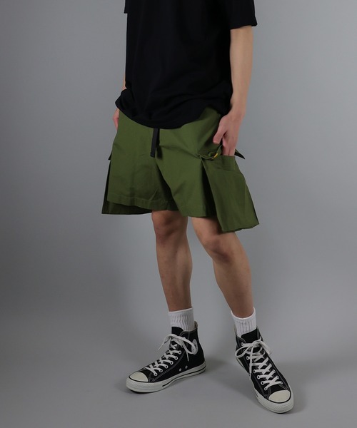 NUMBER (N)INE(ナンバーナイン)の「RIPSTOP CARGO SHORTS / マイクロリップストップ アウトカーゴポケット ショートパンツ(カーゴパンツ・メンズ・ブラック/オフホワイト/オリーブ・2/4/3)」の16枚目の写真