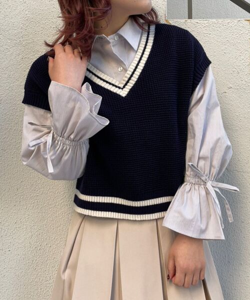 MAJESTIC LEGON（マジェスティックレゴン）の「バイカラーラインルーズベスト（ベスト・レディース・アイボリー/レッド/ネイビー/ブラック・MEDIUM）」の19枚目の写真