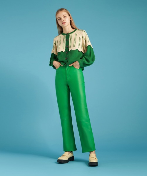 CHARLES & KEITH（チャールズ & キース）の「【販売終了】クロックエフェクト プラットフォームペニーローファー / Croc-Effect Platform Penny Loafers（ローファー・レディース・ブラック/イエロー系その他3・22.5cm/23cm/23.5cm/24.5cm/25cm/25.5cm）」の11枚目の写真