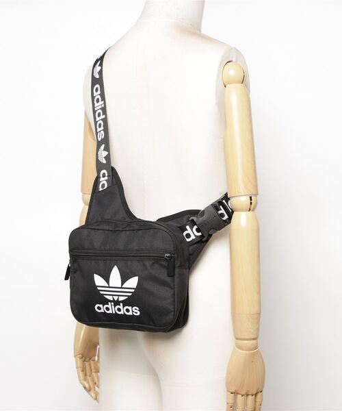 adidas Originals(アディダスオリジナルス)の「adidas Originals/アディダス オリジナルス AC SLING BAG(ボディバッグ/ウエストポーチ・メンズ・ネイビー/ブラック・FREE)」の5枚目の写真