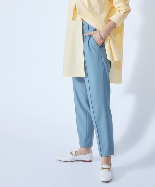 ROPE'(ロペ)の「ブライトストレッチストレートパンツ(その他パンツ・レディース・ブラック/グリーン/ラベンダー/グレー/ブルー系その他4/イエロー・38/36)」の5枚目の写真