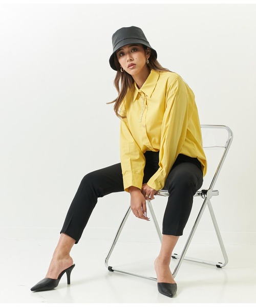 ANAP（アナップ）の「オーバーサイズシンプルシャツ（シャツ/ブラウス・レディース・ホワイト/ベージュ/イエロー/ブルー・FREE）」の4枚目の写真