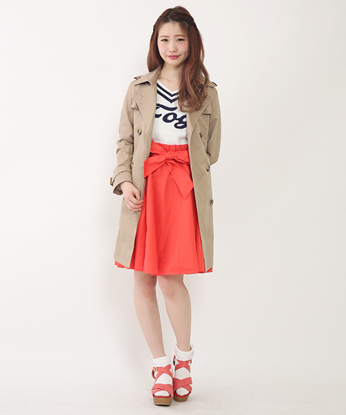 one after another NICE CLAUP（ワンアフターアナザーナイスクラップ）の「【 non-no5月号掲載 ナイスクラップ】トレンチコート（トレンチコート・レディース・ライトベージュ/ベージュ/ネイビー・MEDIUM/LARGE）」の4枚目の写真