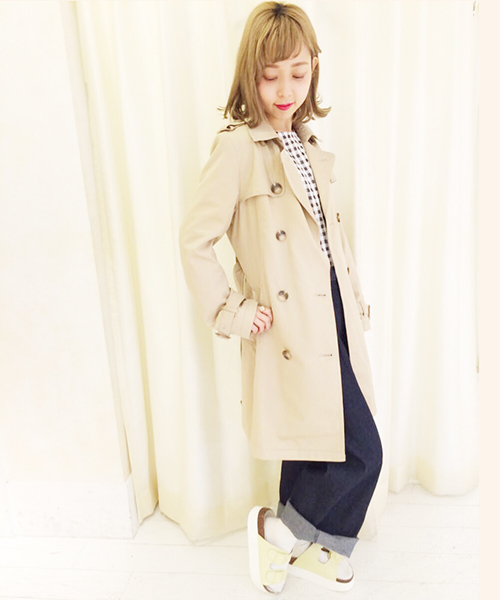 one after another NICE CLAUP（ワンアフターアナザーナイスクラップ）の「【 non-no5月号掲載 ナイスクラップ】トレンチコート（トレンチコート・レディース・ライトベージュ/ベージュ/ネイビー・MEDIUM/LARGE）」の8枚目の写真