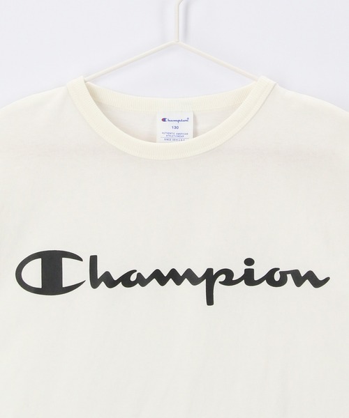 Champion(チャンピオン)の「【KIDS】【Champion/チャンピオン】UNISEXオーバーサイズTシャツ(Tシャツ/カットソー・キッズ・ブラック/ベージュ/オフホワイト・130/120/140)」の6枚目の写真