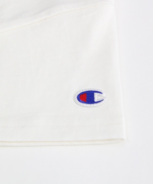Champion(チャンピオン)の「【KIDS】【Champion/チャンピオン】UNISEXオーバーサイズTシャツ(Tシャツ/カットソー・キッズ・ブラック/ベージュ/オフホワイト・130/120/140)」の9枚目の写真
