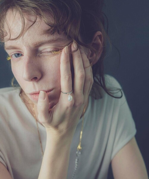 and cloud（アンドクラウド）の「Pearl Swing Ring（リング・レディース・ブラック/シルバー/イエローゴールド・#13/#9/#11/#15）」の8枚目の写真