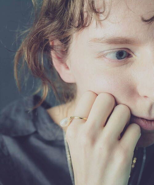 and cloud（アンドクラウド）の「Pearl Swing Ring（リング・レディース・ブラック/シルバー/イエローゴールド・#13/#9/#11/#15）」の10枚目の写真