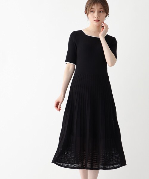 index(インデックス)の「◆バイカラープリーツニットワンピース【WEB限定サイズ】(ワンピース・レディース・ベージュ系その他7/グリーン系その他5/ブラック系4・40/38/42/36)」の15枚目の写真