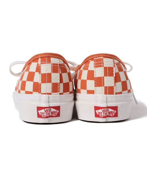 Ray BEAMS(レイビームス)の「【WEB限定】VANS / AUTHENTIC 44DX CHECKERBOARD(スリッポン・レディース・カーキ/オレンジ・5h/6/6h/5)」の3枚目の写真