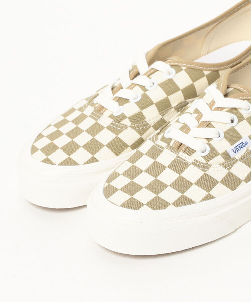 Ray BEAMS(レイビームス)の「【WEB限定】VANS / AUTHENTIC 44DX CHECKERBOARD(スリッポン・レディース・カーキ/オレンジ・5h/6/6h/5)」の6枚目の写真