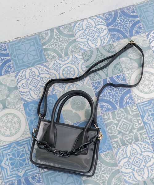 ems excite(エムズエキサイト)の「PVCハンドBAG(ショルダーバッグ・レディース・ブラック/オフホワイト/ピンク・ONE SIZE)」の3枚目の写真