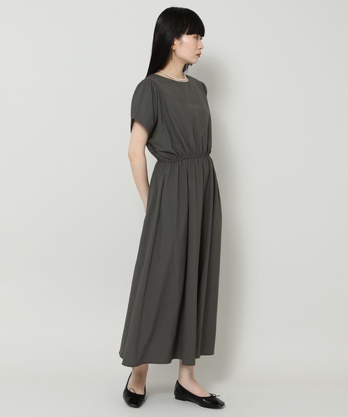 ALAND（エーランド）の「3.3 Field Trip／BACK BUTTON ワンピース 2353223（ワンピース・レディース・ブラック/ベージュ・FREE）」の6枚目の写真