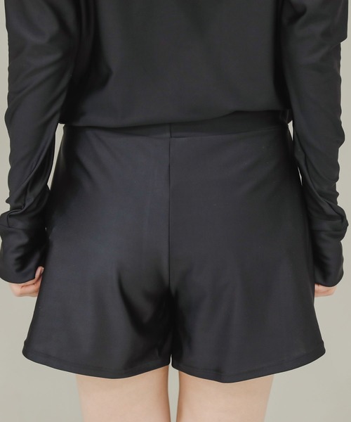 KOBE LETTUCE(コウベレタス)の「UVカットラッシュガードショートパンツ(ラッシュガード・レディース・ホワイト/サックスブルー/ブラック・M/L)」の20枚目の写真