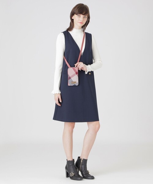 BLUE LABEL CRESTBRIDGE（ブルーレーベルクレストブリッジ）の