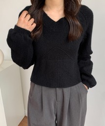 Vネックニットプルオーバー