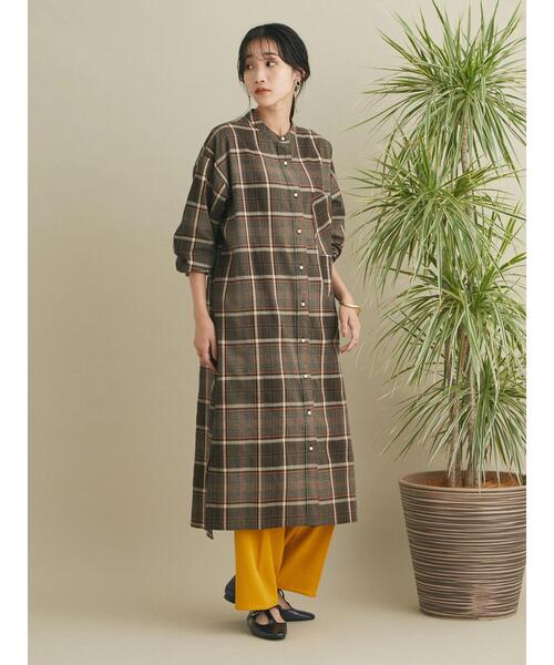 CRAFT STANDARD BOUTIQUE(クラフトスタンダードブティック)の「チェックパール釦ワンピース *(シャツワンピース・レディース・ブラウン/ブルー・FREE)」の5枚目の写真