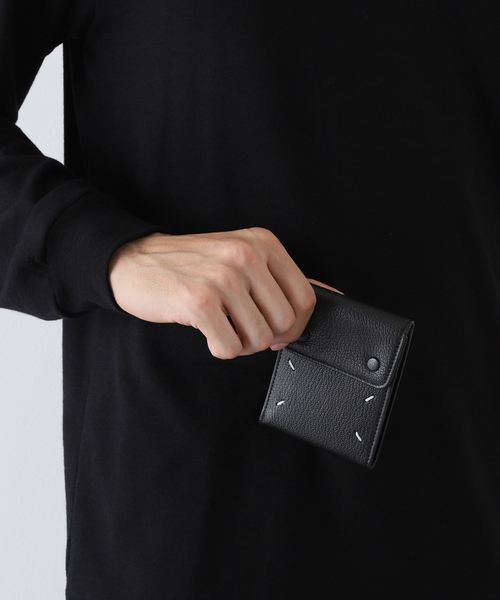 Maison Margiela（メゾンマルジェラ）の「【MAISON MARGIELA / メゾン マルジェラ】 B-FOLD 8 CARDS  COIN（カードケース・メンズ・ブラック・FREE）」の3枚目の写真