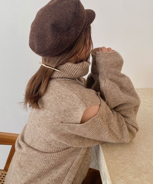 Bab（バブ）の「【AYACA×Bab】ショルダー開きニットトップス